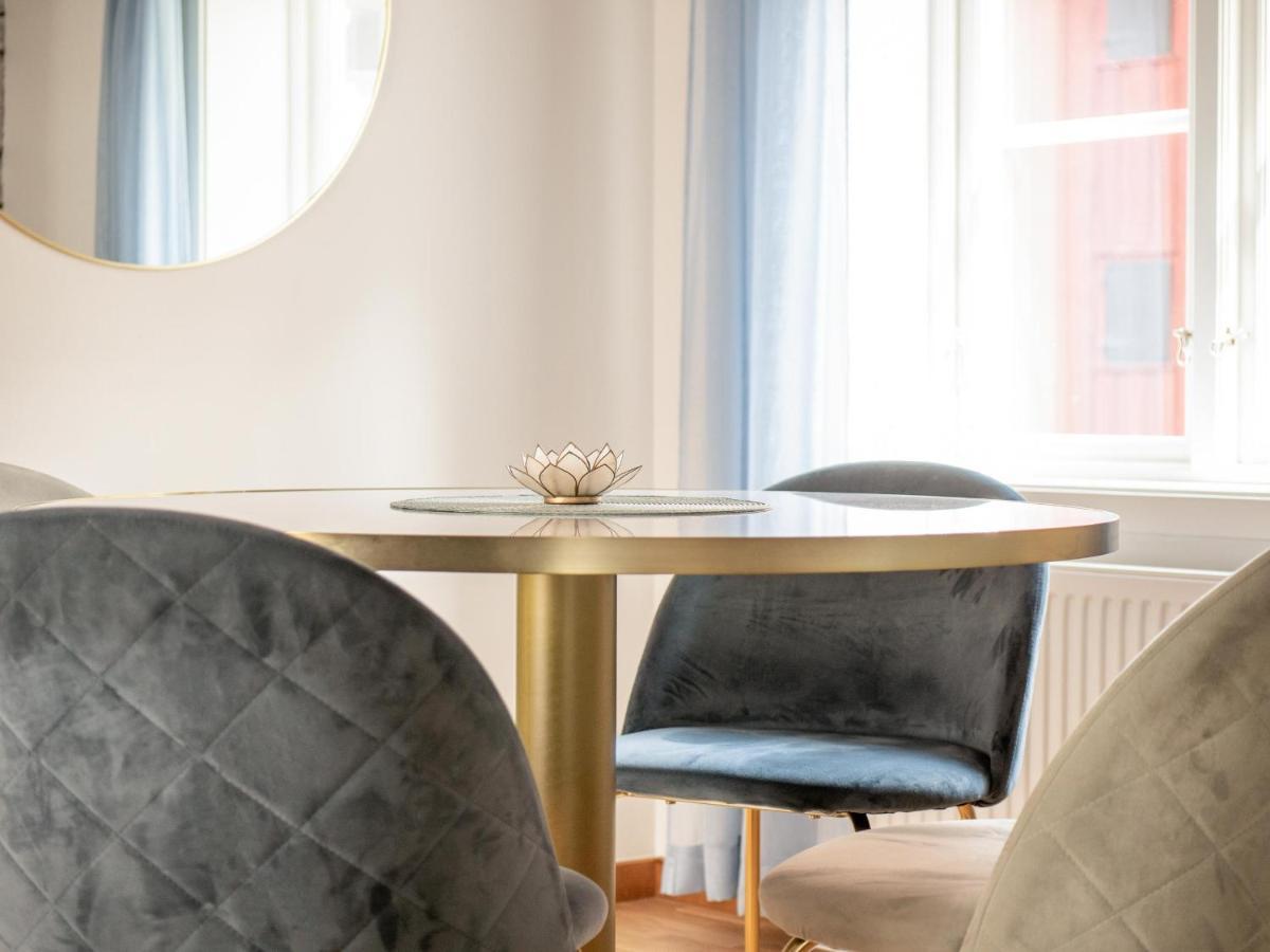 Hotel Pomona Living à Lidköping Extérieur photo